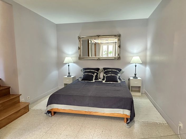 Image No.4-5 Bed House for sale