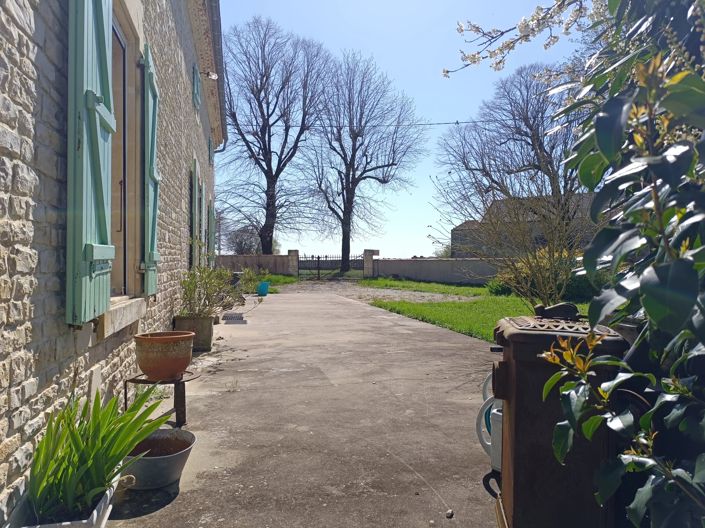 Image No.9-Maison de 5 chambres à vendre à Saleignes