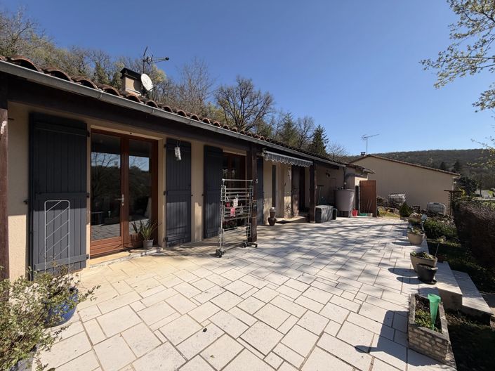 Nanteuil-en-Vallée, House