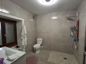 fe6b606bb3df064cc5a86e87dabbcfe6bf3a0aacee326