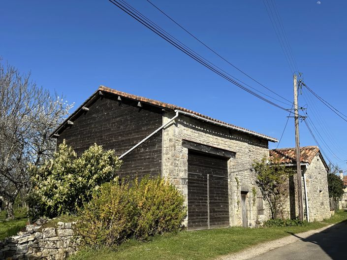 Image No.2-Grange à vendre à Saint-Front