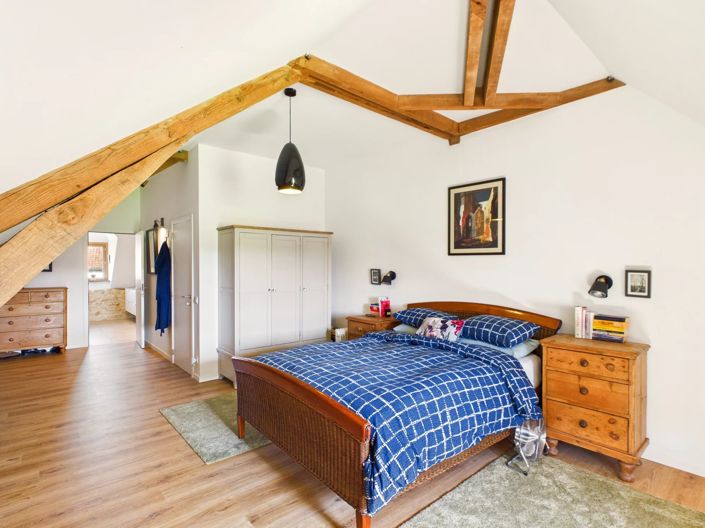 Image No.11-5 Bed House for sale