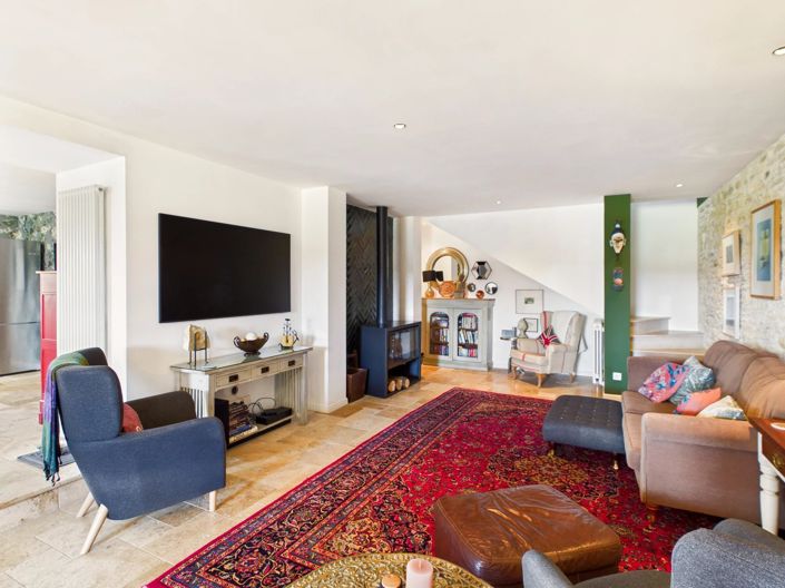 Image No.15-5 Bed House for sale