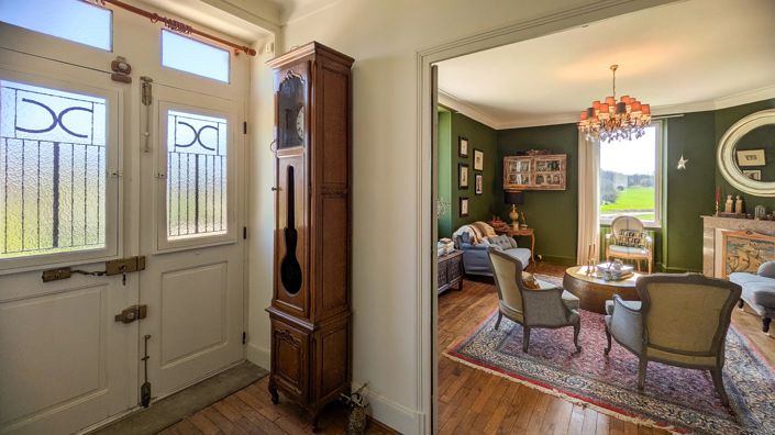 Image No.9-5 Bed House for sale