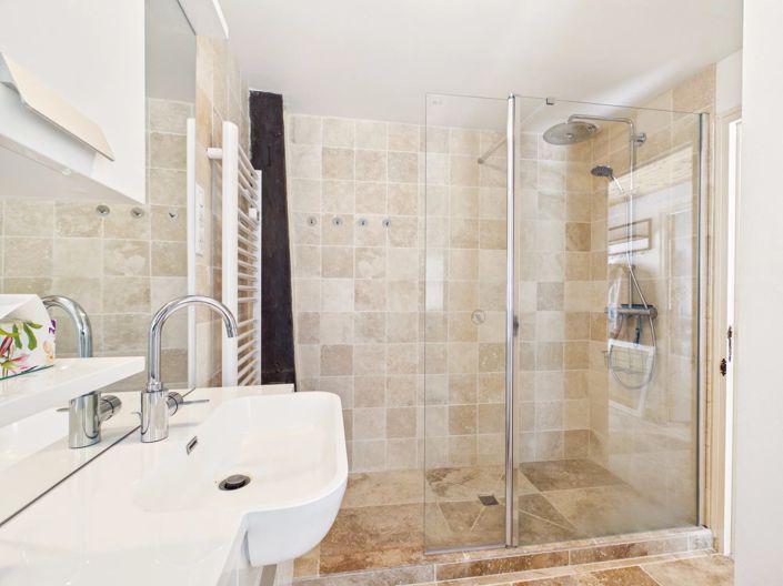 Image No.11-3 Bed House for sale