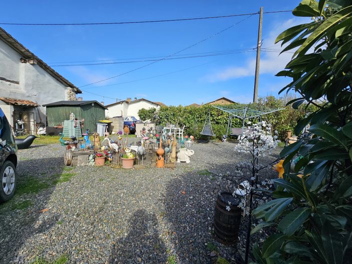 Image No.11-Maison de village de 3 chambres à vendre à Cherves-Châtelars