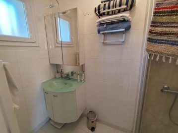 37bde3bf8eff0f56af6409d29bd9eefe29393b5d78328