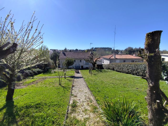 Image No.13-Maison de 2 chambres à vendre à Civray