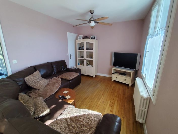 Image No.5-Maison de 2 chambres à vendre à Civray