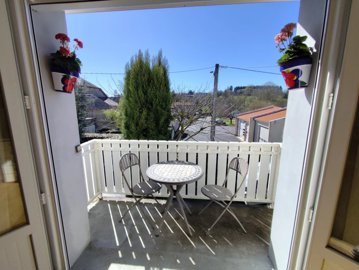 ad5b27fcb2aa66cf1b32b461826ade5f5349c0aba9328