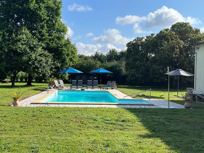 Image No.7-Maison de 11 chambres à vendre à Saint-Genis-de-Saintonge