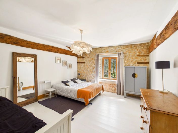 Image No.6-4 Bed House for sale