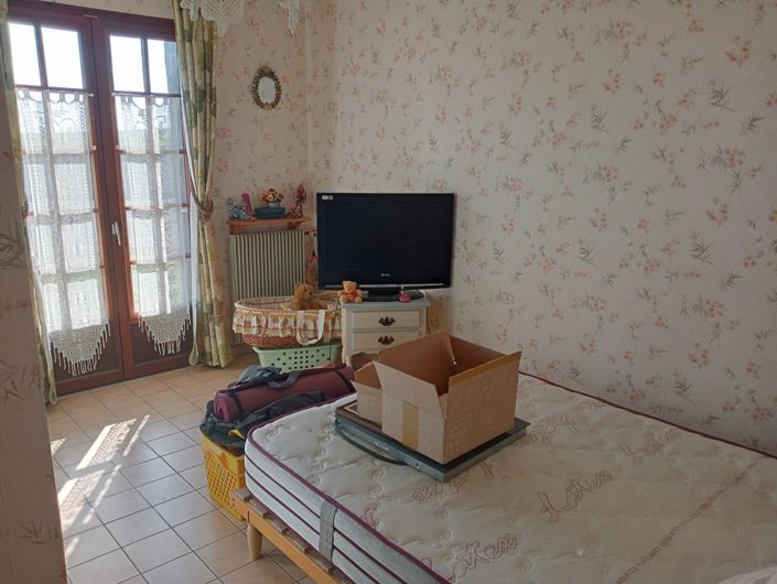 Image No.10-3 Bed House for sale