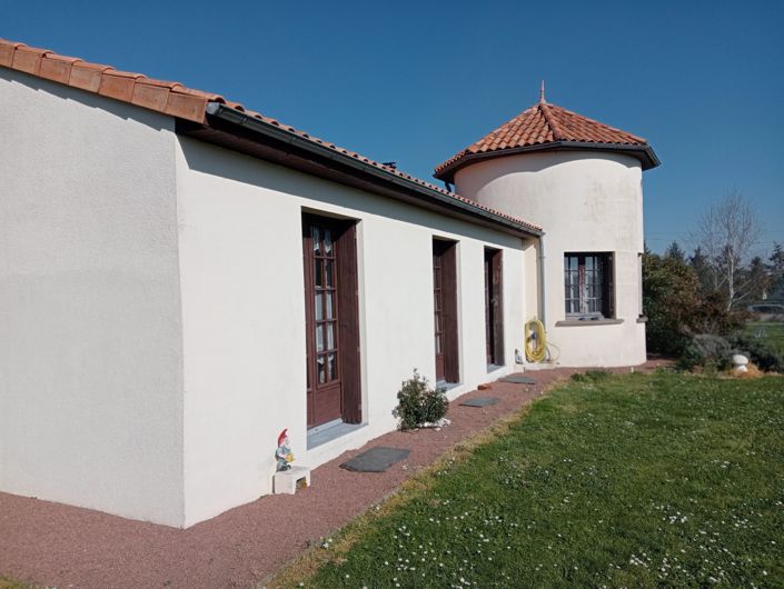 Image No.15-3 Bed House for sale