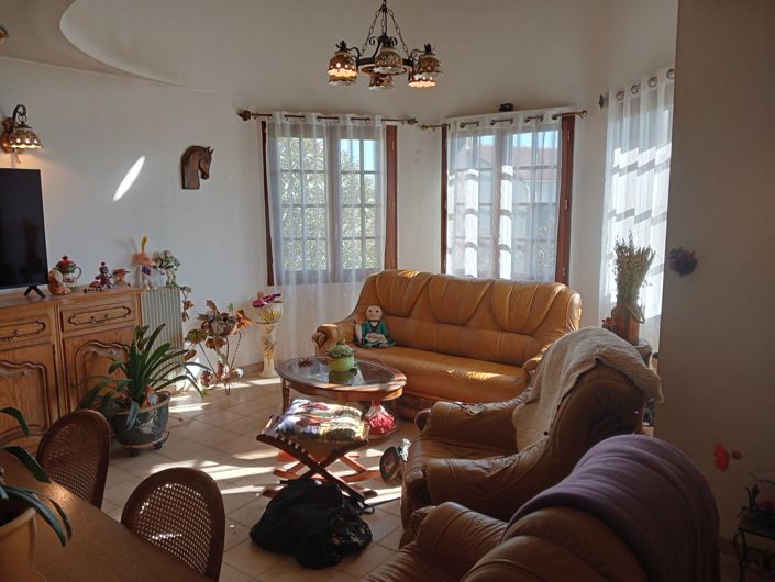 Image No.4-3 Bed House for sale