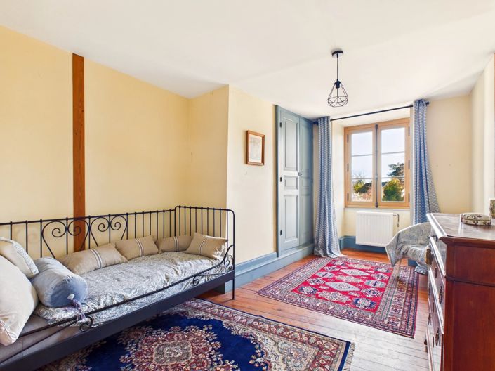 Image No.8-9 Bed House for sale