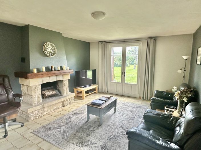 Image No.3-3 Bed House for sale