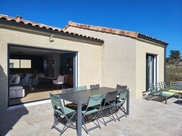 3386e491187b3c9883296d56c629f5d568772ebfc3400