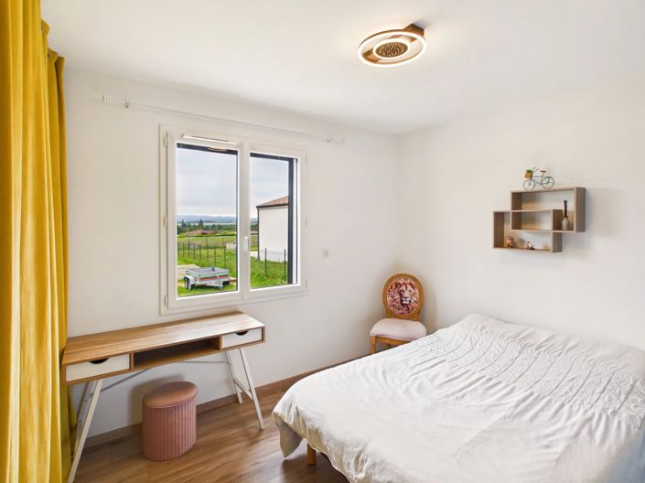 Image No.13-4 Bed House for sale