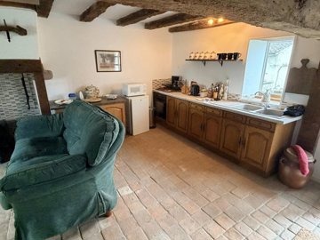 e61f775456079bec36be237bf77b1fa33d6fb85704409