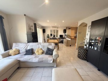 65f8f398e7642e0b07d50a997a87840a28925abf64403