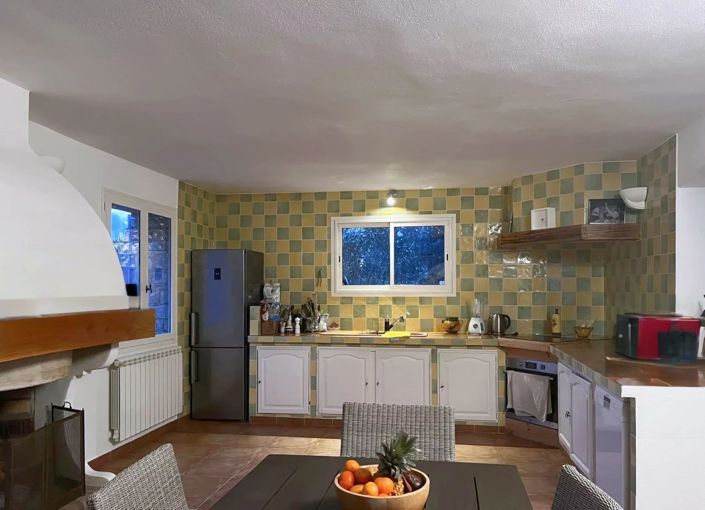 Image No.11-5 Bed House for sale