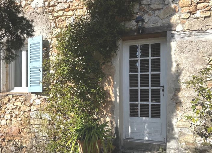 Image No.4-8 Bed Property for sale