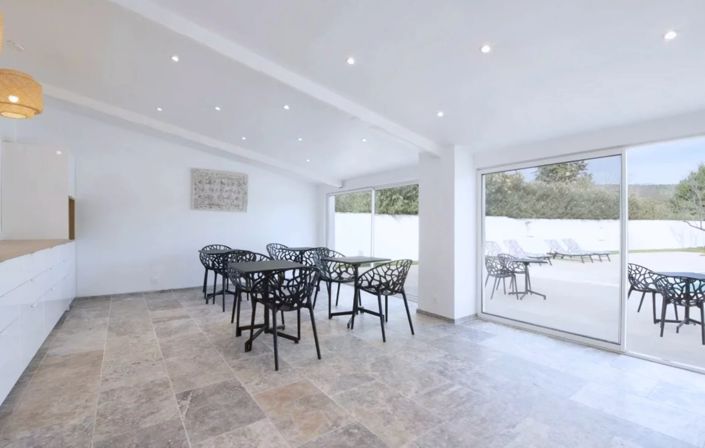 Image No.10-9 Bed House for sale