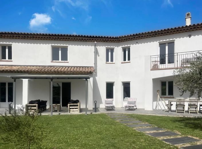 Image No.3-9 Bed House for sale