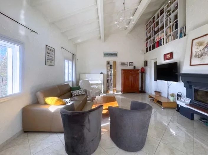 Image No.11-4 Bed House for sale