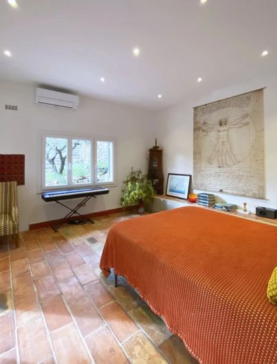 Image No.12-3 Bed House for sale