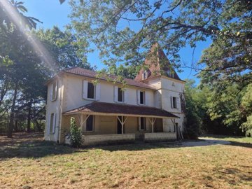 1 - Casseneuil, House