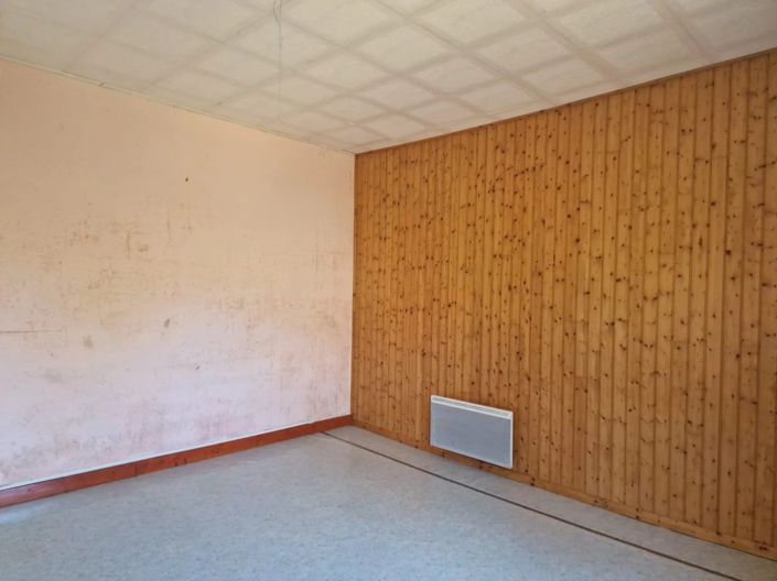 Image No.8-2 Bed House for sale