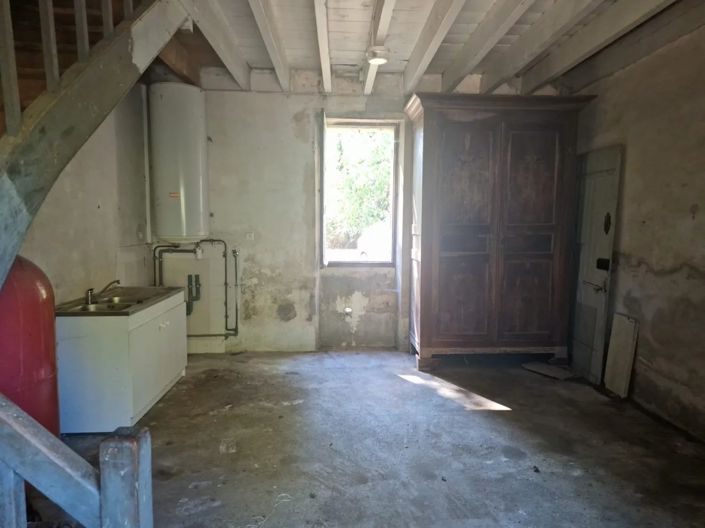 Image No.9-2 Bed House for sale