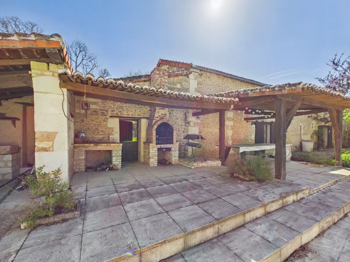 Image No.12-9 Bed House for sale