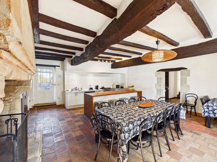 Image No.3-9 Bed House for sale