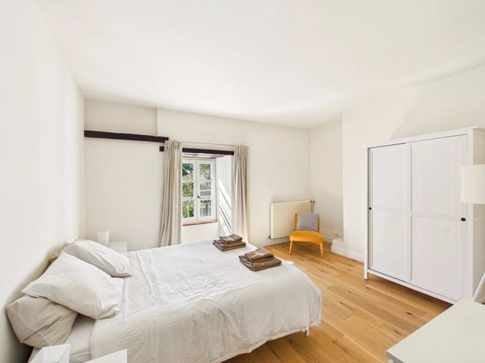 Image No.9-9 Bed House for sale