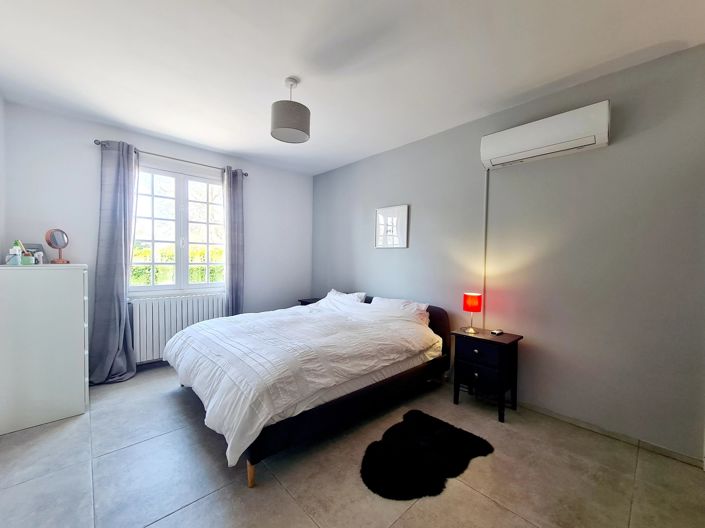 Image No.5-5 Bed House for sale