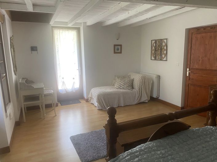 Image No.12-4 Bed House for sale