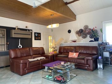 1edcced431a2744cf040a3bd5f9df2c84cb58a3e3a403