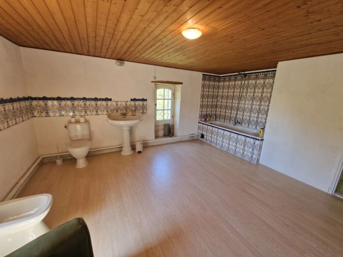 Image No.13-4 Bed House for sale