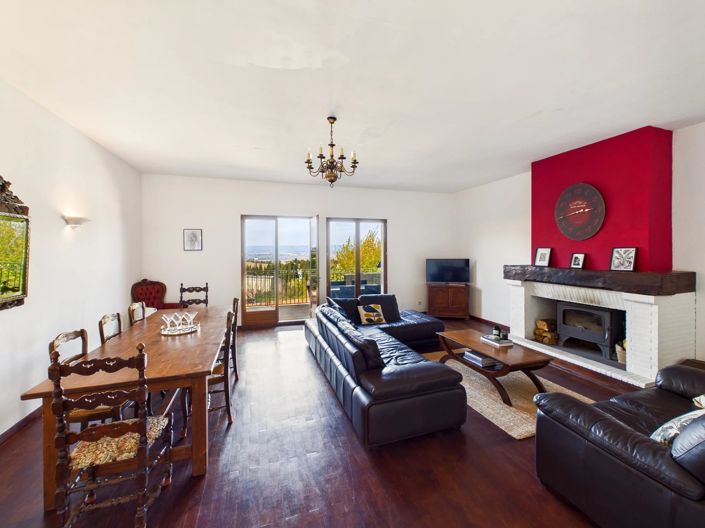 Image No.3-3 Bed House for sale