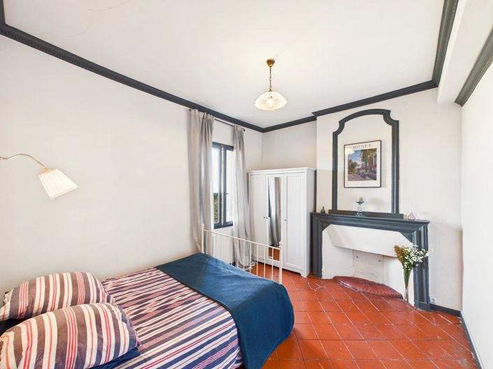 Image No.9-3 Bed House for sale