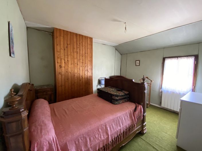 Image No.9-5 Bed House for sale