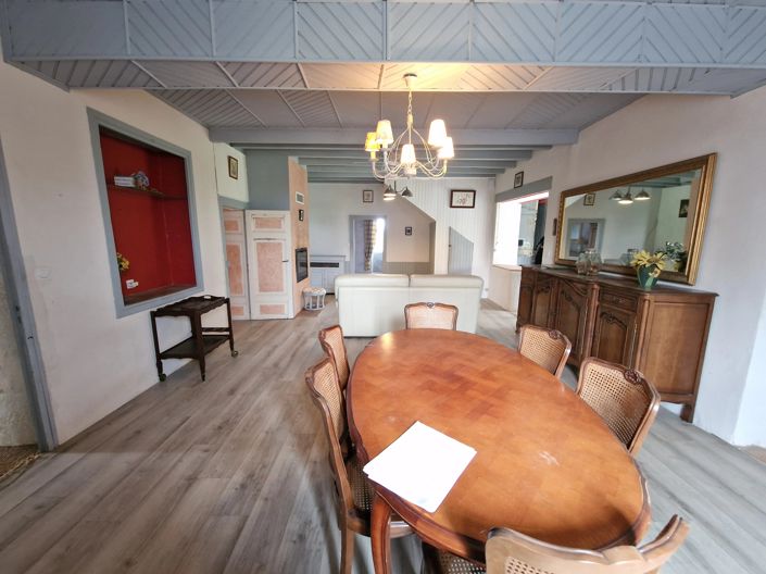 Image No.10-5 Bed House for sale