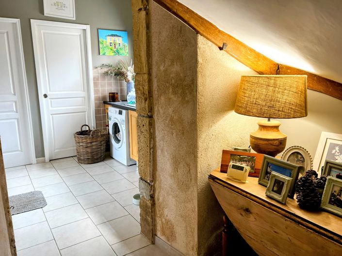 Image No.11-3 Bed House for sale