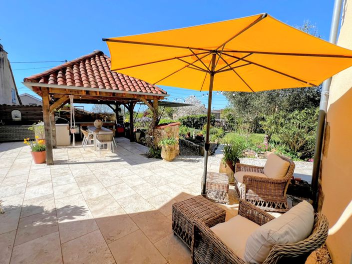 Image No.2-3 Bed House for sale