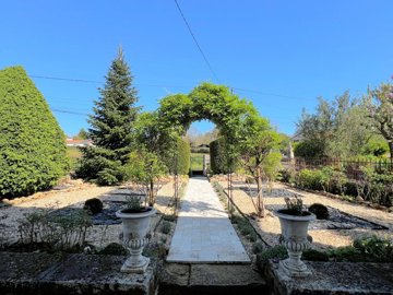 13dee414d4165345fd15dae08c3d5aa46d19ceadf6403