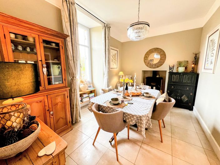 Image No.8-3 Bed House for sale