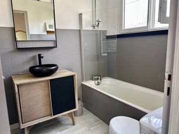 ebde9f6a6ad8a7cf0e859dda048e97b6b08354c0c7204